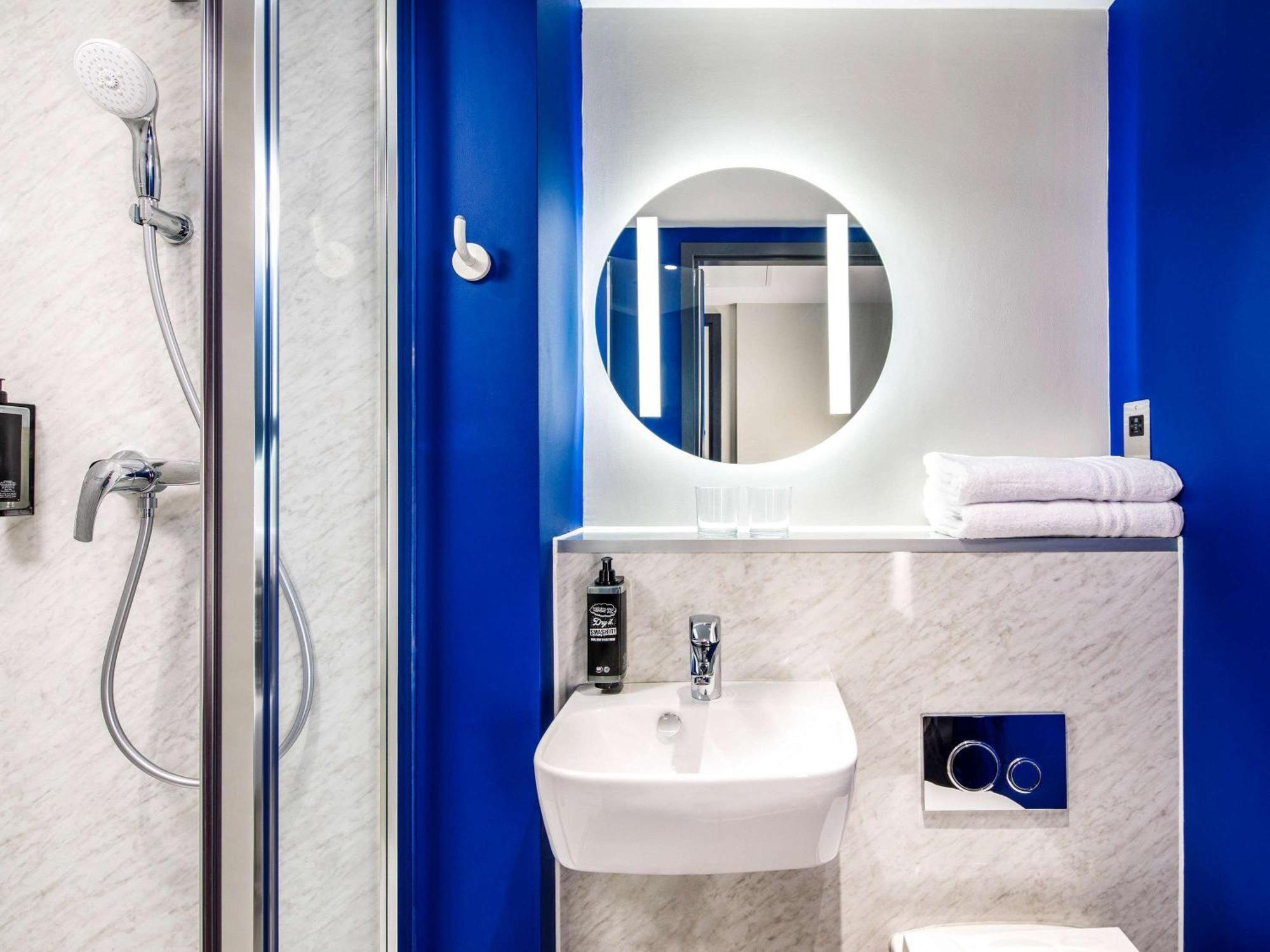 Ibis Budget Manchester Airport T2 Hale  Exterior foto