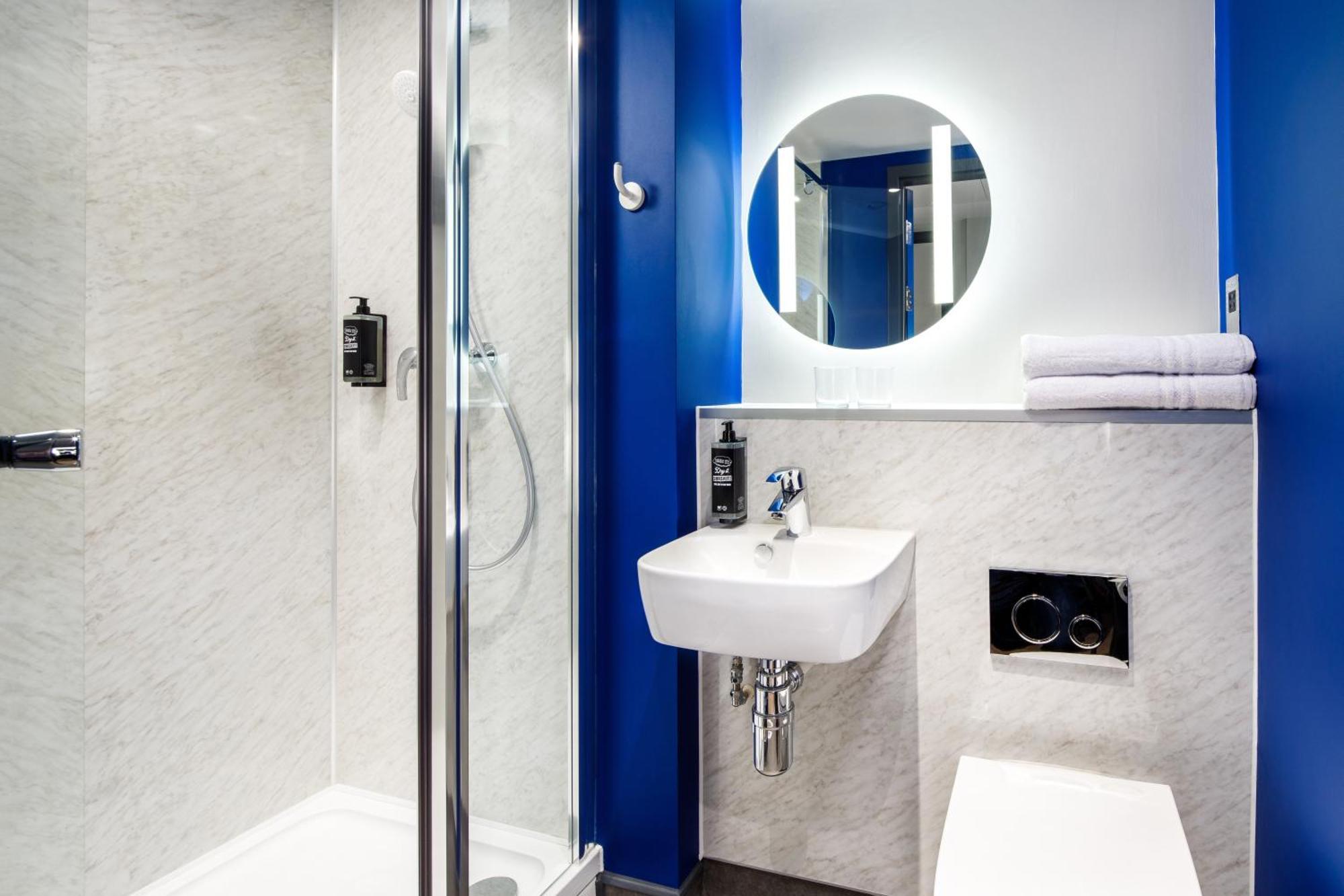Ibis Budget Manchester Airport T2 Hale  Exterior foto